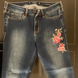 Jean pants with flowers